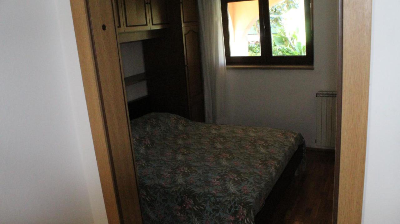 Apartman 100M2, Full Opremljen, Privatni Parking. Pula Exterior foto